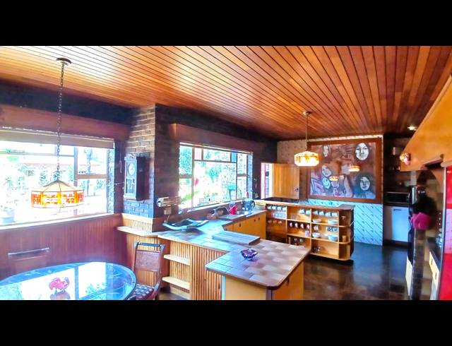 5 BEDROOM HOUSE FOR SALE IN UNITAS PARK